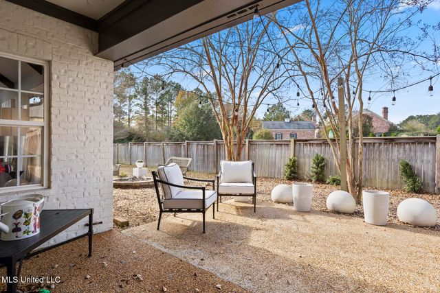 712 S Chickasaw Drive, Flowood, MS 39232