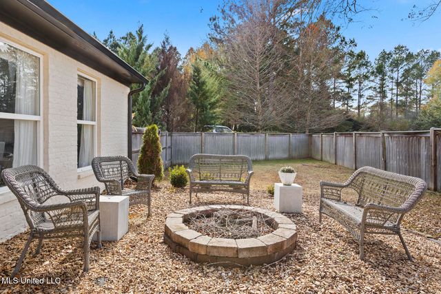 712 S Chickasaw Drive, Flowood, MS 39232