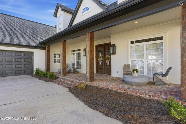 712 S Chickasaw Drive, Flowood, MS 39232