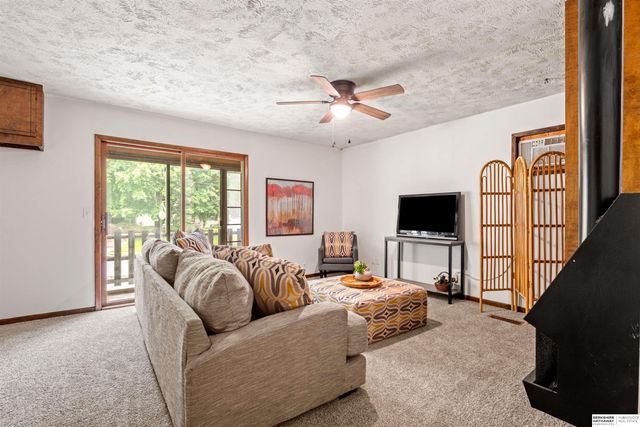 4451 Curtis Avenue, Omaha, NE 68111