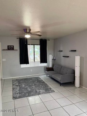8541 W HIGHLAND Avenue, Phoenix, AZ 85037