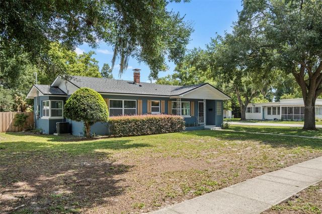 2237 WASHINGTON ROAD, Mount Dora, FL 32757