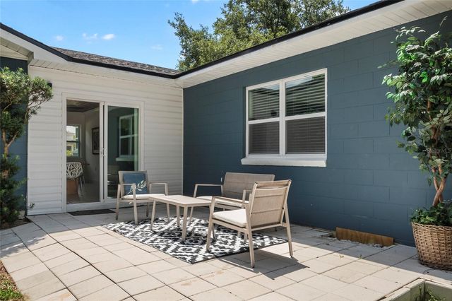 2237 WASHINGTON ROAD, Mount Dora, FL 32757