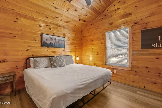 3149 Sourwood Way, Sevierville, TN 37862