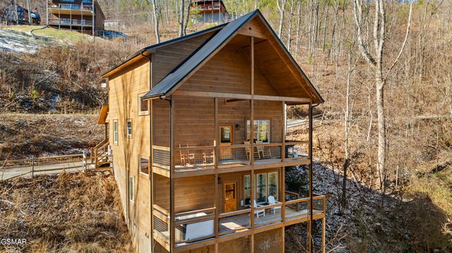 3149 Sourwood Way, Sevierville, TN 37862