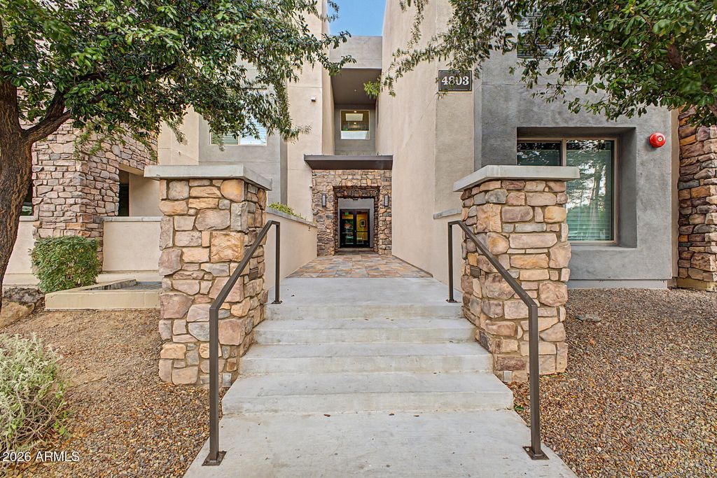 4803 N WOODMERE FAIRWAY -- 2006, Scottsdale, AZ 85251