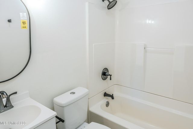 239 Seal Avenue, Pass Christian, MS 39571