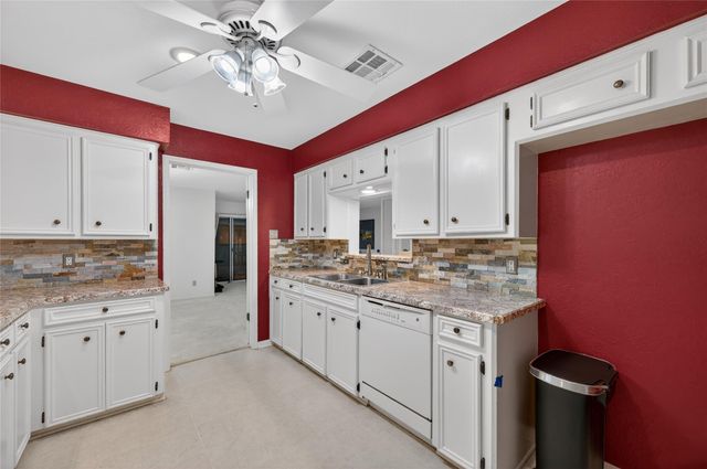 14724 Perthshire Road F, Houston, TX 77079