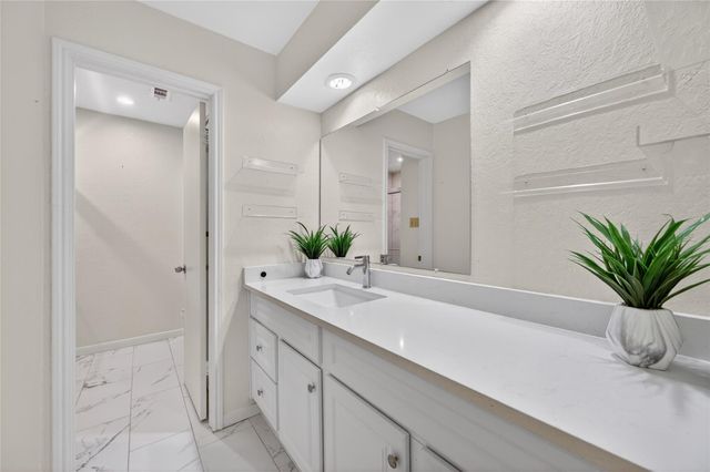 14724 Perthshire Road F, Houston, TX 77079