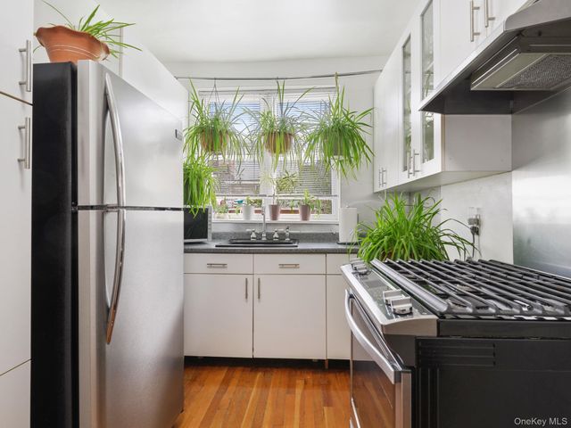 4450 Matilda Avenue, Bronx, NY 10470