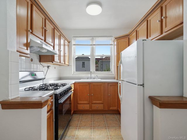 4450 Matilda Avenue, Bronx, NY 10470