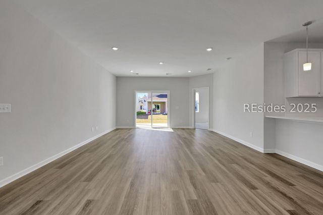 392 Dreher Dr, Hardeeville, SC 29927