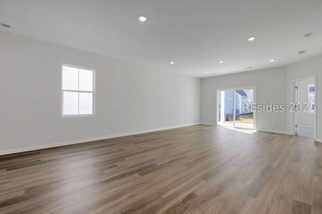 392 Dreher Dr, Hardeeville, SC 29927