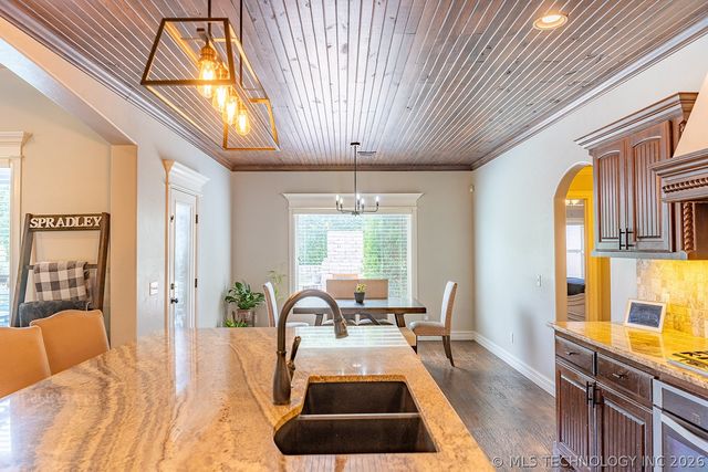 9107 N 96th East Avenue, Owasso, OK 74055