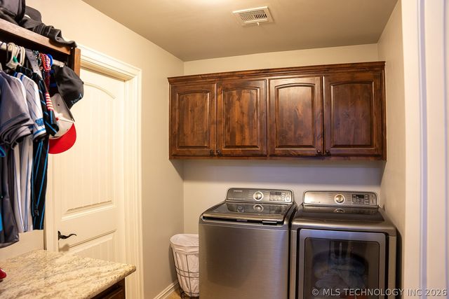 9107 N 96th East Avenue, Owasso, OK 74055