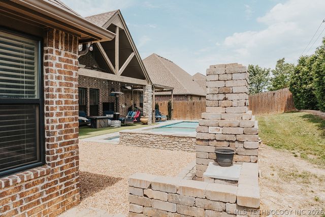 9107 N 96th East Avenue, Owasso, OK 74055