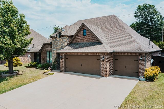 9107 N 96th East Avenue, Owasso, OK 74055