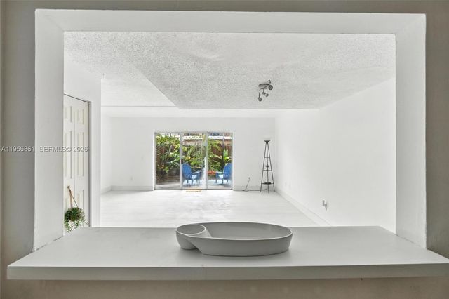 4165 SW 66th Ter 109, Davie, FL 33314