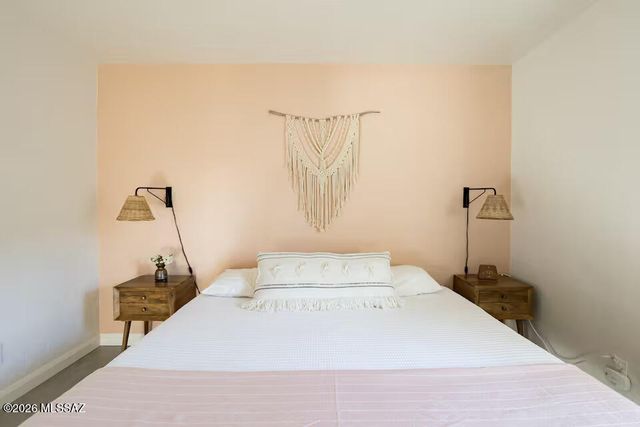 1402 E Roger Road, Tucson, AZ 85719