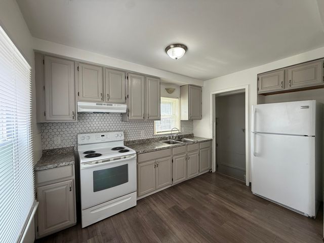 13668 Irene Street, Southgate, MI 48195