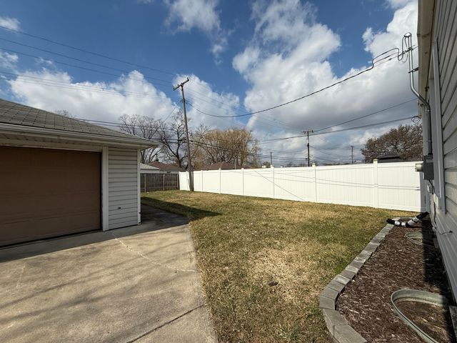 13668 Irene Street, Southgate, MI 48195