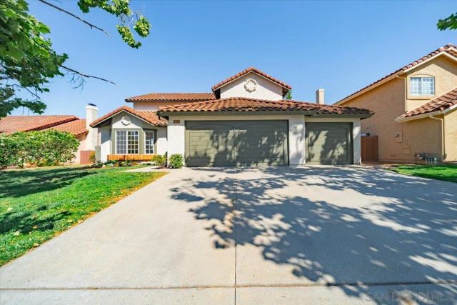 1726 Las Palmas Ln, Escondido, CA 92026