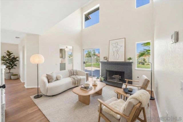 1726 Las Palmas Ln, Escondido, CA 92026