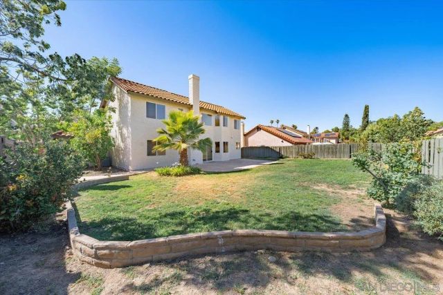 1726 Las Palmas Ln, Escondido, CA 92026