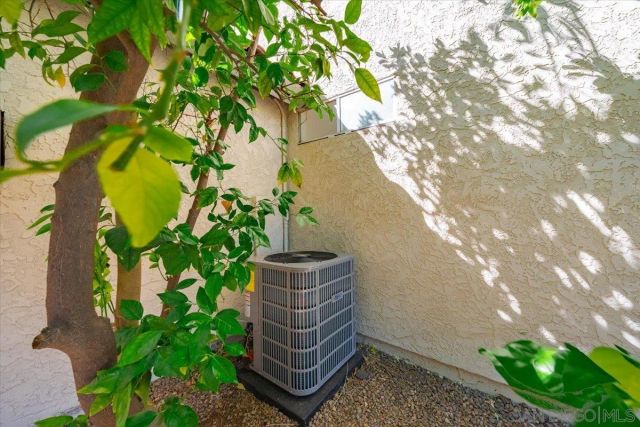 1726 Las Palmas Ln, Escondido, CA 92026