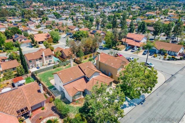 1726 Las Palmas Ln, Escondido, CA 92026