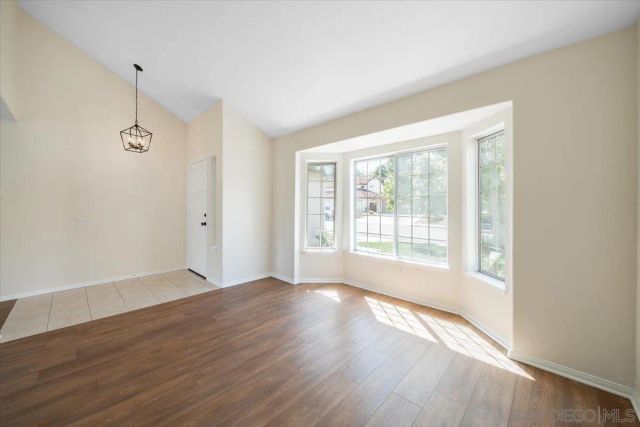 1726 Las Palmas Ln, Escondido, CA 92026