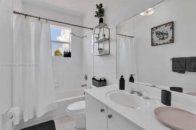 15270 SW 115th Ter, Miami, FL 33196