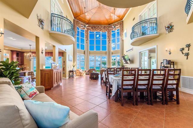 4643 NE Ocean Boulevard, Jensen Beach, FL 34957