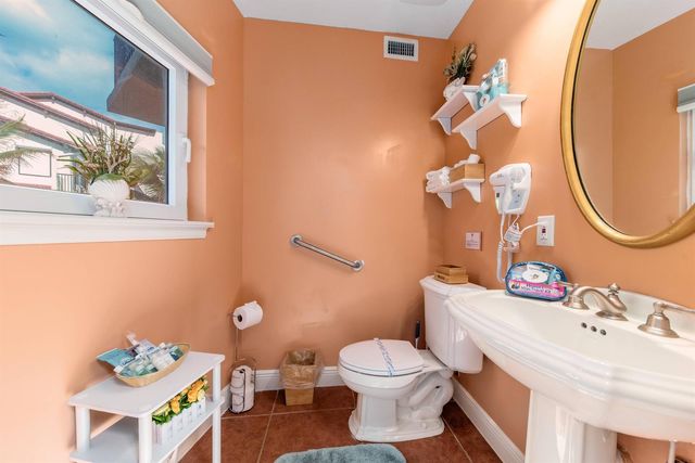 4643 NE Ocean Boulevard, Jensen Beach, FL 34957