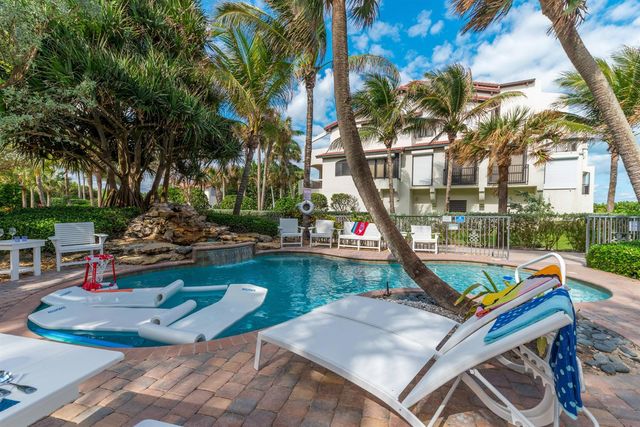 4643 NE Ocean Boulevard, Jensen Beach, FL 34957
