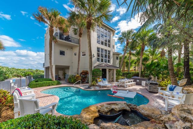 4643 NE Ocean Boulevard, Jensen Beach, FL 34957