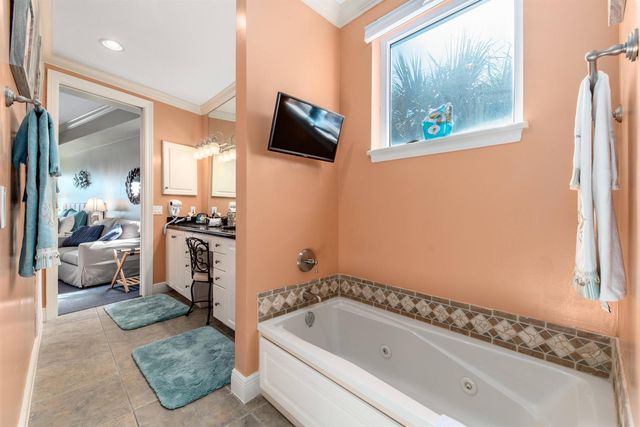4643 NE Ocean Boulevard, Jensen Beach, FL 34957