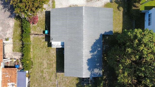 11600 NE 6th Ave, Biscayne Park, FL 33161