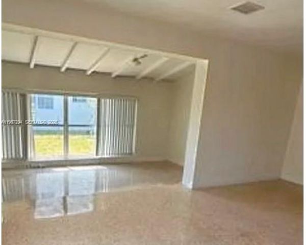 11600 NE 6th Ave, Biscayne Park, FL 33161