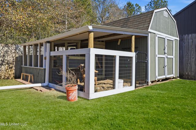 18563 W Riverline Drive, Saucier, MS 39574