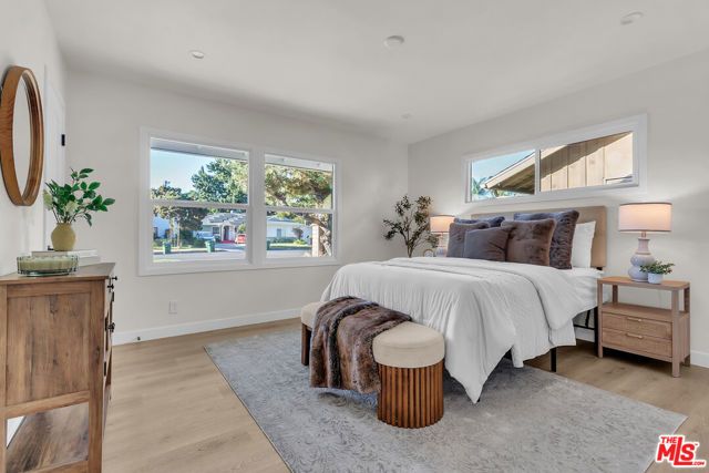 14930 Leadwell Street, Los Angeles, CA 91405