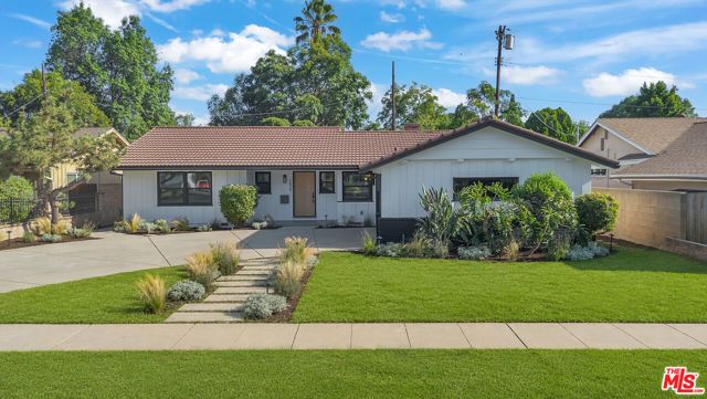 14930 Leadwell Street, Los Angeles, CA 91405