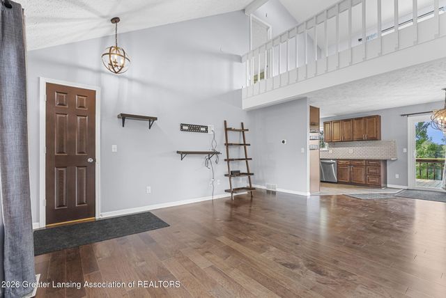 6044 Bishop Road, Lansing, MI 48911