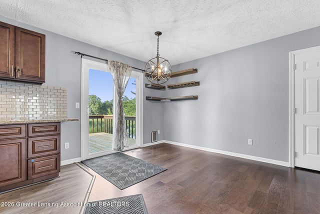 6044 Bishop Road, Lansing, MI 48911
