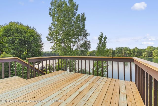 6044 Bishop Road, Lansing, MI 48911