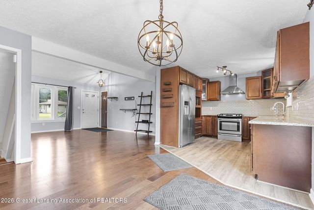 6044 Bishop Road, Lansing, MI 48911