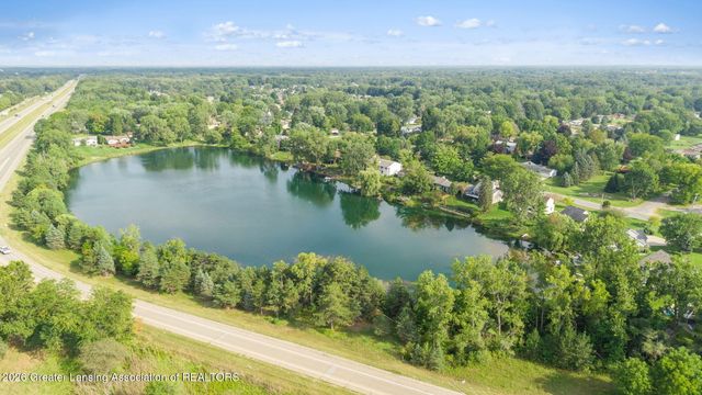 6044 Bishop Road, Lansing, MI 48911