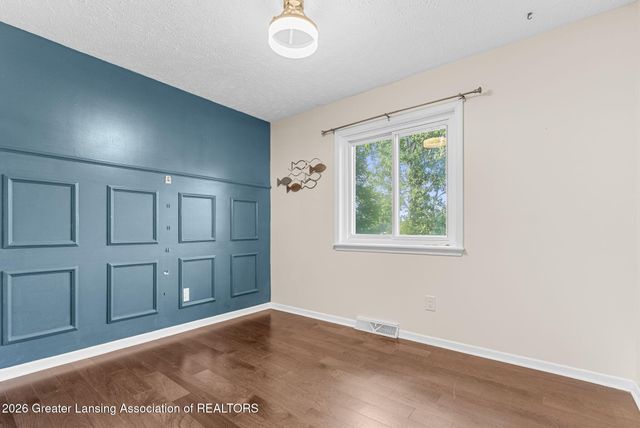 6044 Bishop Road, Lansing, MI 48911