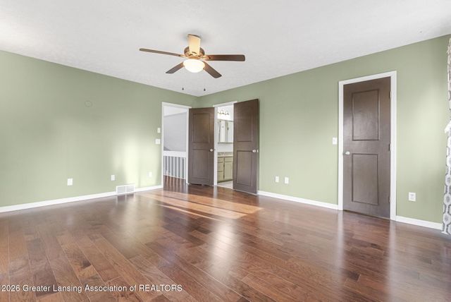 6044 Bishop Road, Lansing, MI 48911