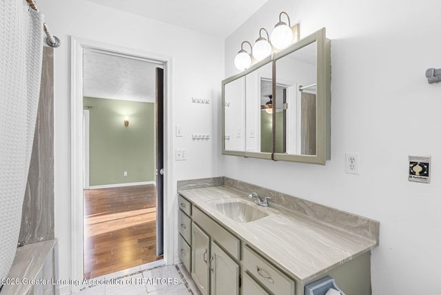 6044 Bishop Road, Lansing, MI 48911
